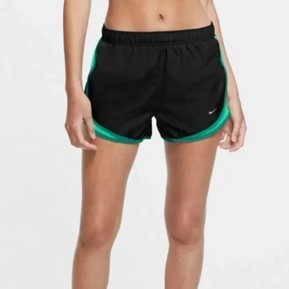 Nike S Dri Fit Solid Tempo Running Shorts